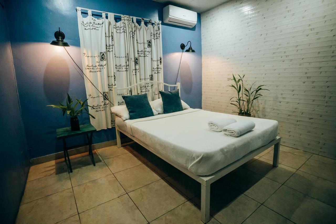 Hostal & Cafe Travelers Santiago Εξωτερικό φωτογραφία